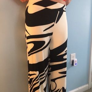 Frank Lyman Design pants